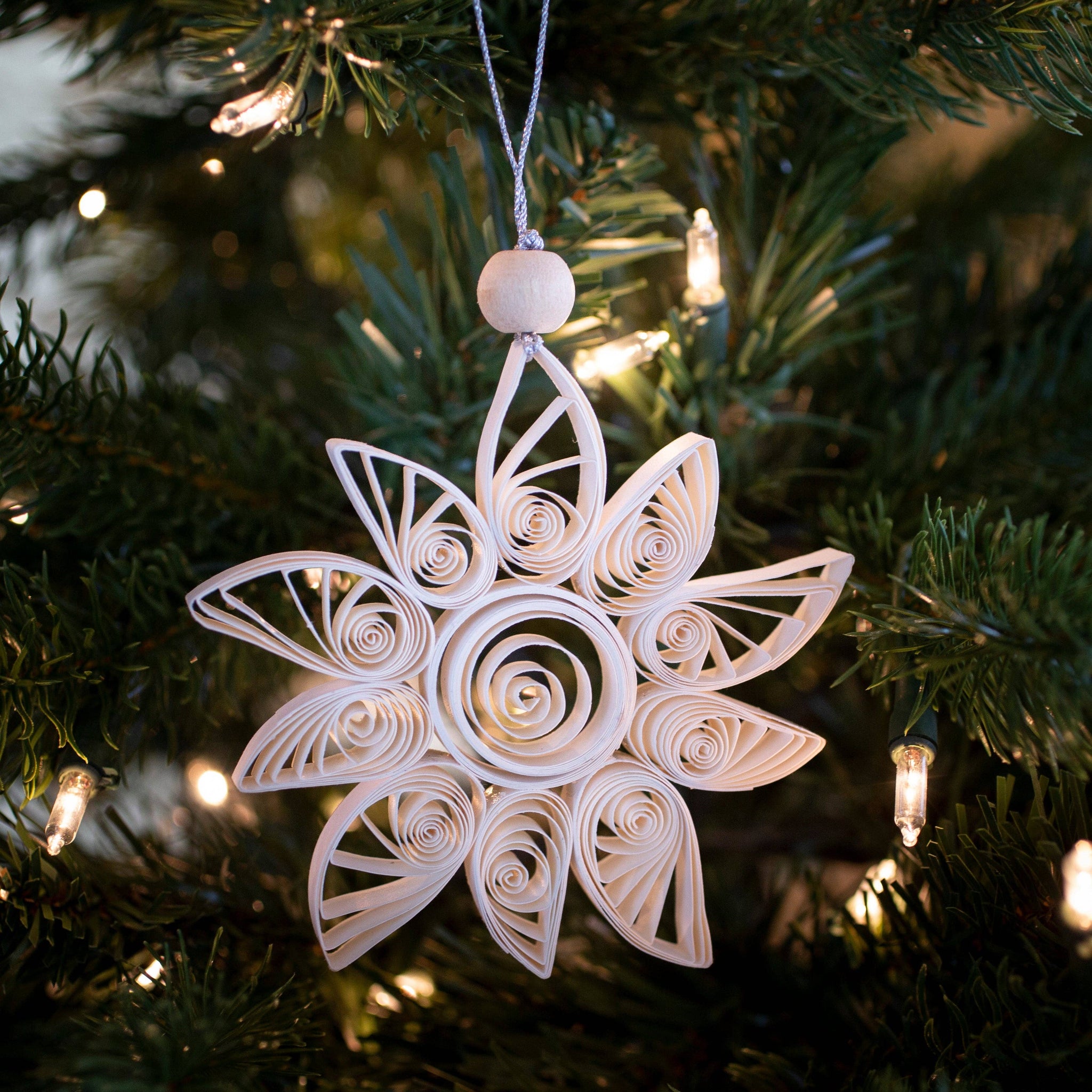 Quilling Snowflake "Aubin"  silver gilt-white - 4 inch Ø | Christmas / Winter