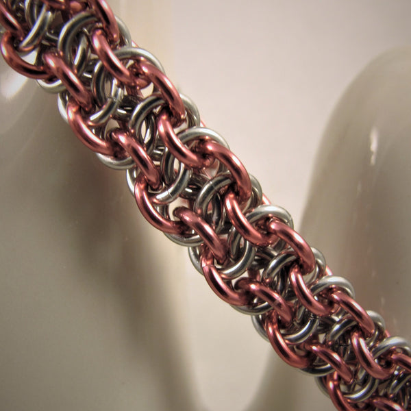 Classic Viper Berus chainmaille Bracelet - pink